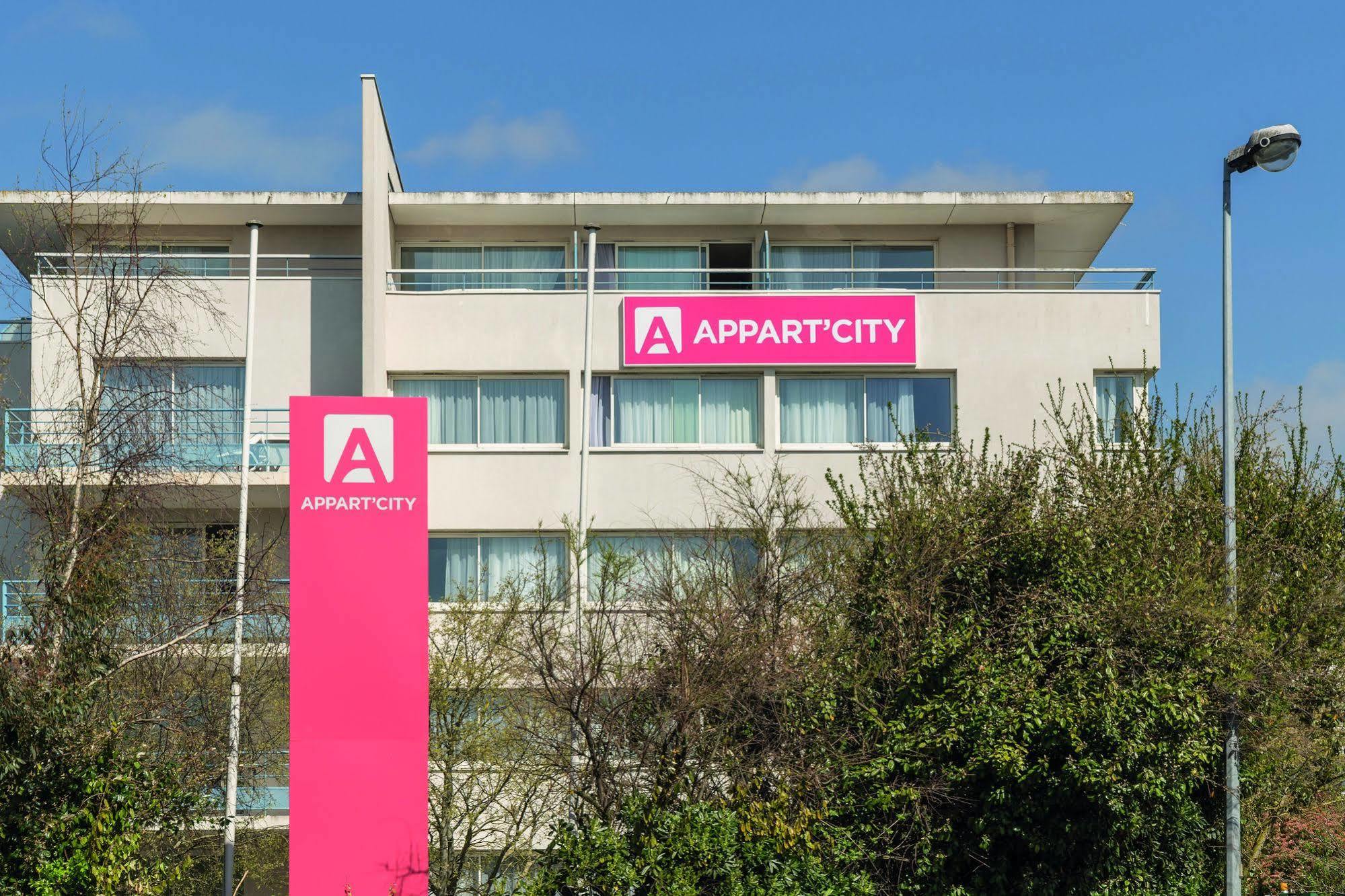 Appart'City Classic La Rochelle Centre Aparthotel Buitenkant foto