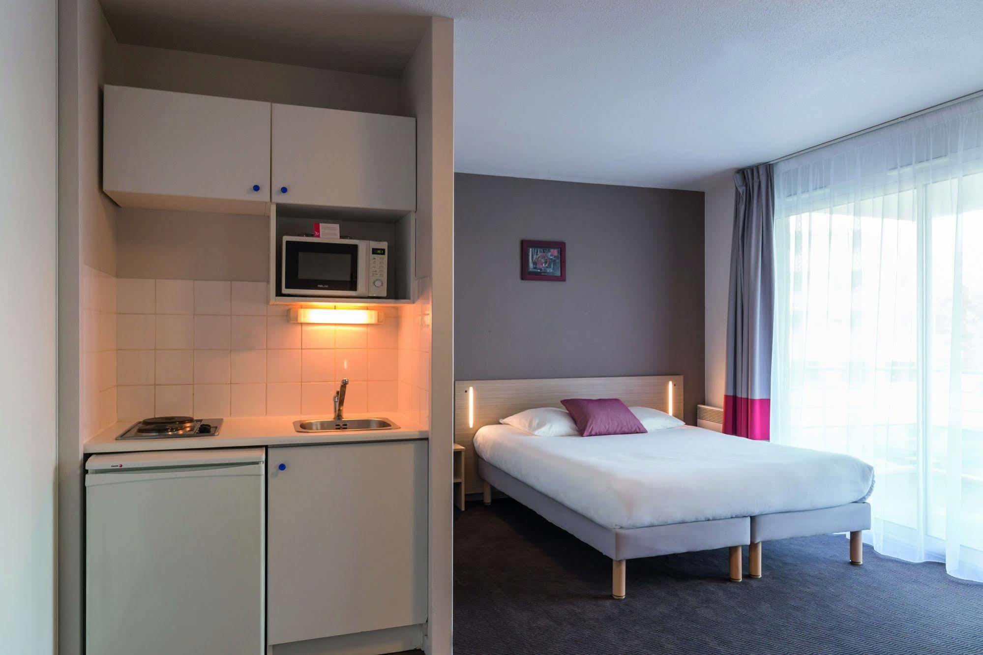 Appart'City Classic La Rochelle Centre Aparthotel Buitenkant foto